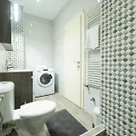 Quiet But The Kristalli Retreat Apartman