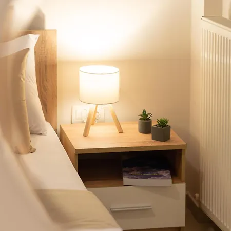 Lejlighed Quiet But The Kristalli Retreat *